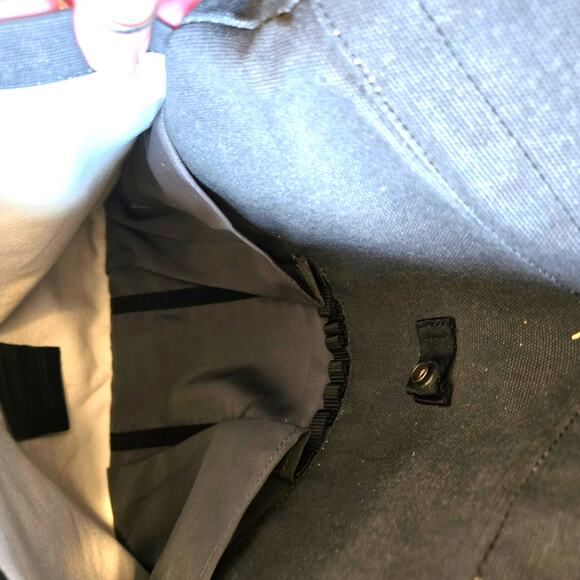 Sons of Trade LARGE Tactical tote in Back Oilcloth Canvas - Picture 10 of 12